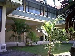 Ayu Guna Inn Pecatu Hotel